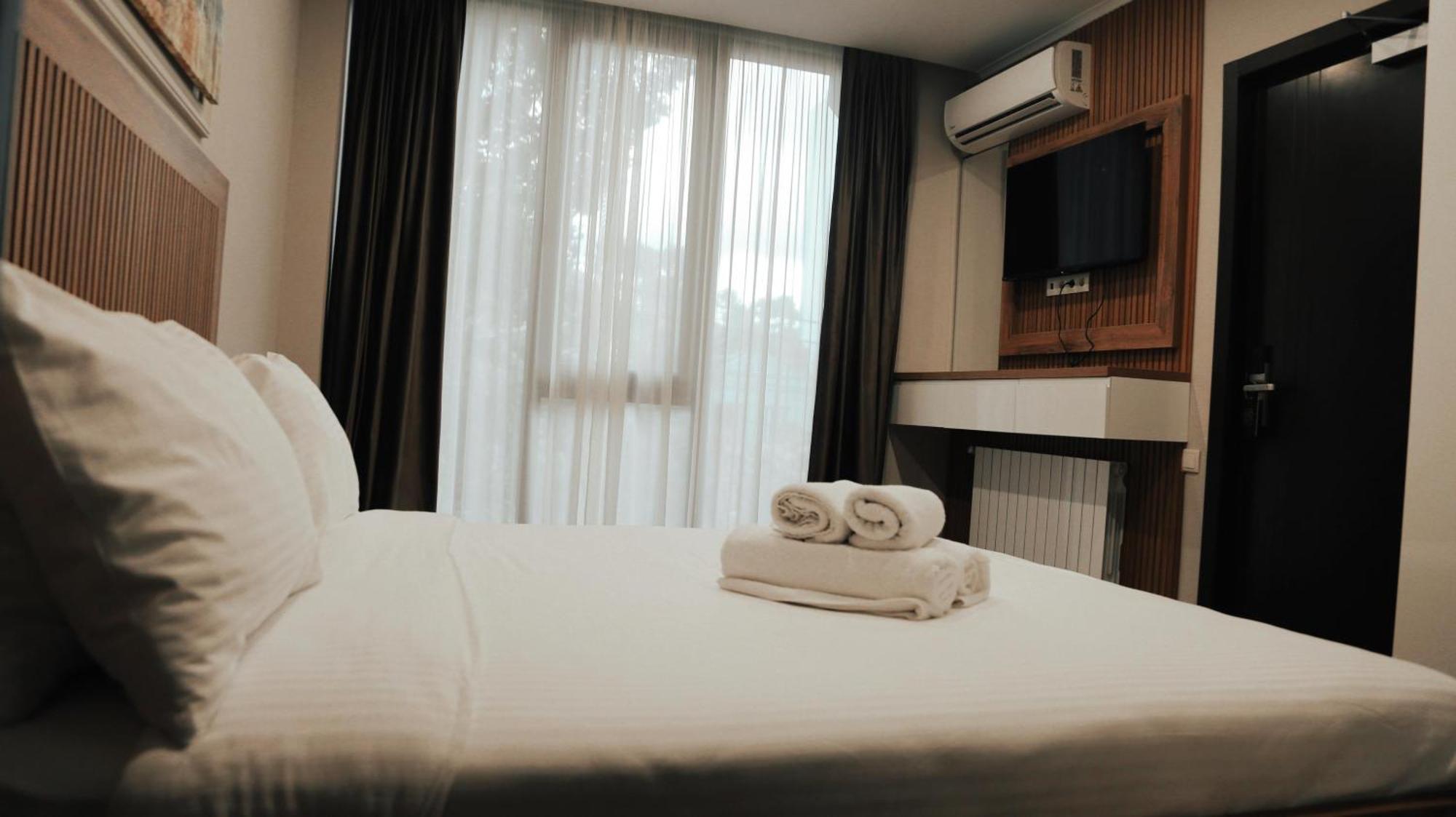 Golden Sun Kobuleti Hotel Exterior photo